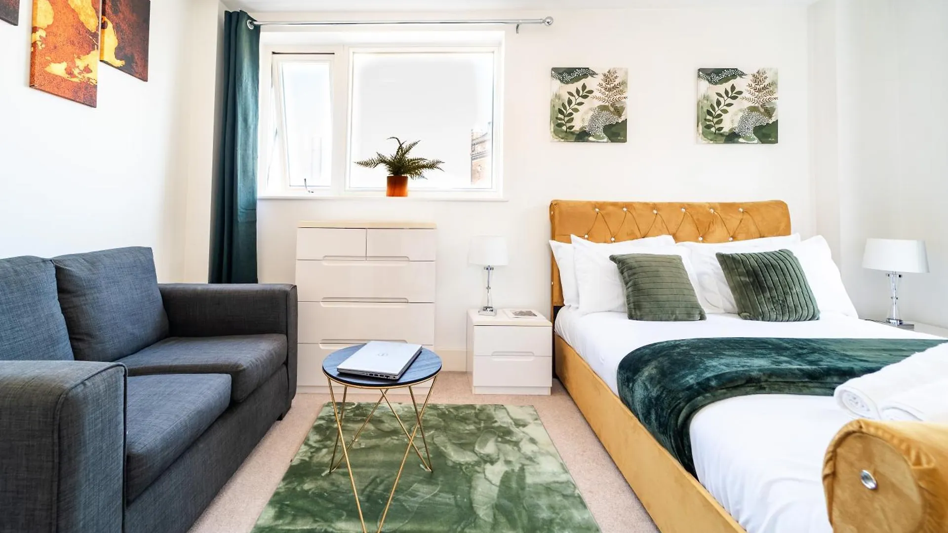 Luxury Greenwich 2Bed 2Bath Apt - Sleep 6 Guest- 1 Min From Station - Close To Greenwich Maritime- Playstation Provided 런던