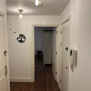 Hoxton Street, Shoreditch Apartment
